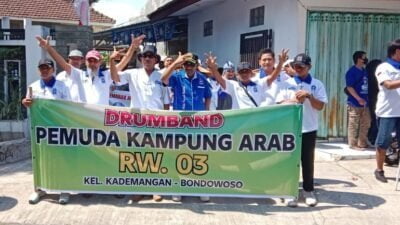 Anggota DPRD Bondowoso dari PAN, H Malik At Tamimi Sebar Migor ke Warga Kademangan