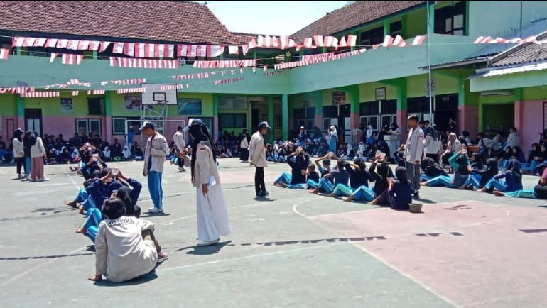 SMP Negeri 2 Bondowoso Rayakan Agustusan 