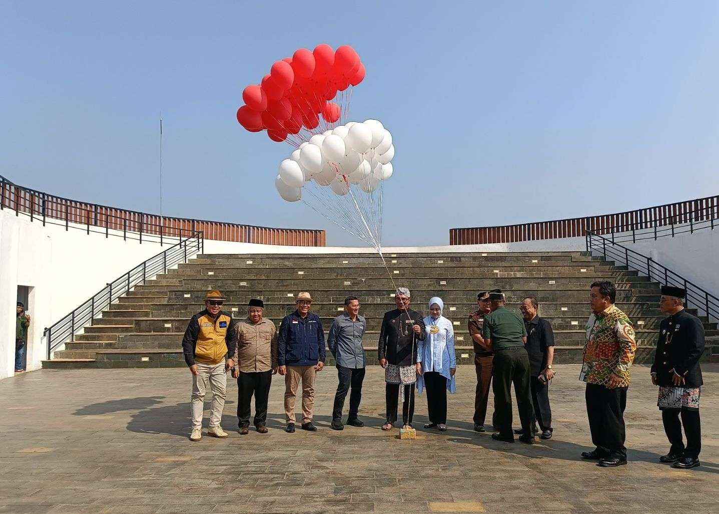 Gubernur Jabar Hadiahkan Alun-alun Setu Ajarwana pada Hari Jadi Kabupaten Bekasi ke-73