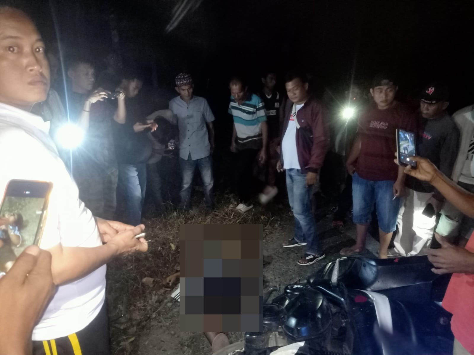 Polisi Datangi TKP Curas Dan Pembunuhan Pengendara Sepeda Motor di Gunung Labuhan