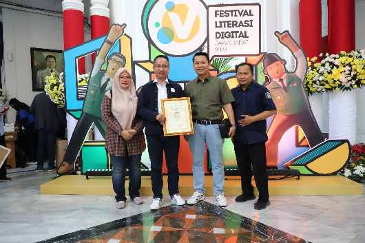 Keren! Diskominfosantik Kabupaten Bekasi Raih Penghargaan Humas Jabar Awards 2023