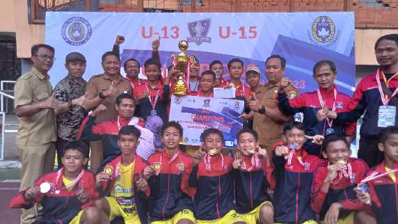 Kadisbudpora Hadiri Final Piala Soeratin Tingkat Kab. Bekasi U-15 dan U-13