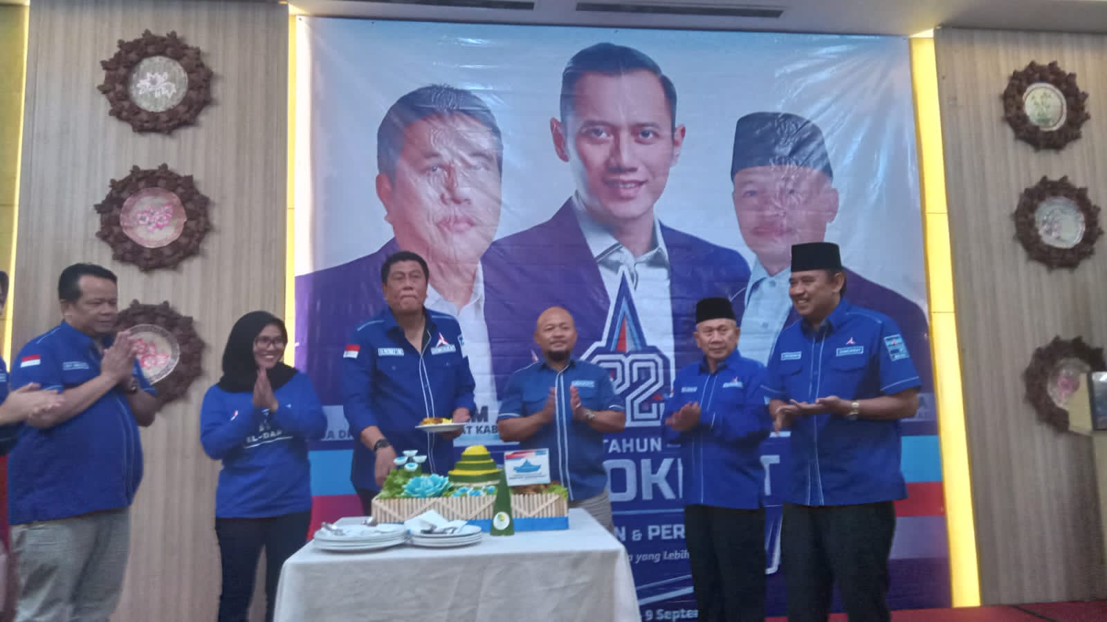 Peringati HUT Ke-22 Tahun Partai Demokrat, DPC Kabupaten Bekasi Gelar Tasyakuran