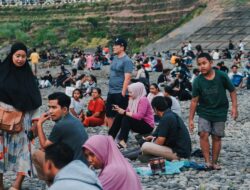 Wakil Wali Kota Madiun Inda Raya Nikmati Nuansa Senja Di “Bantaran With You”