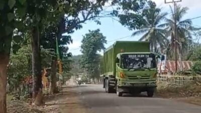 PT. WIKA Lakukan Operasi Pengangkutan Material Batu Dijalan Umum Diduga Over Load