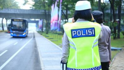 Polri Terapkan Sistem Buka-Tutup Jalan di Sudirman Selama Delegasi KTT ASEAN Melintas