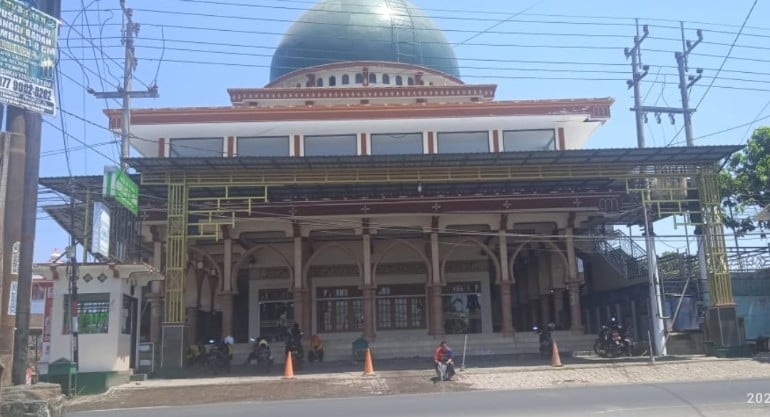 Imam Sholat Masjid Al Abror Meninggal Dunia Saat Pimpin Sholat Isya 