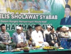 Ribuan Masyarakat Pecinta Sholawat Syabab Padati Lapangan Desa Kladi