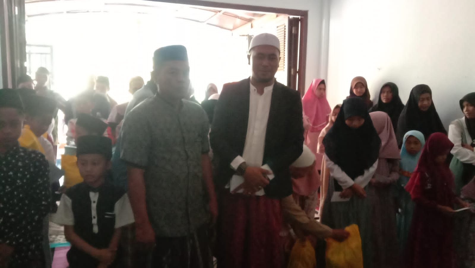 H Fauzi Ikut Mauludan dan Santuni Anak Yatim di Sumber Kalong