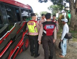 Polres Kota Langsa Bantu Warga Padang Yang Tak Punya Uang Untuk Pulang Kampungnya