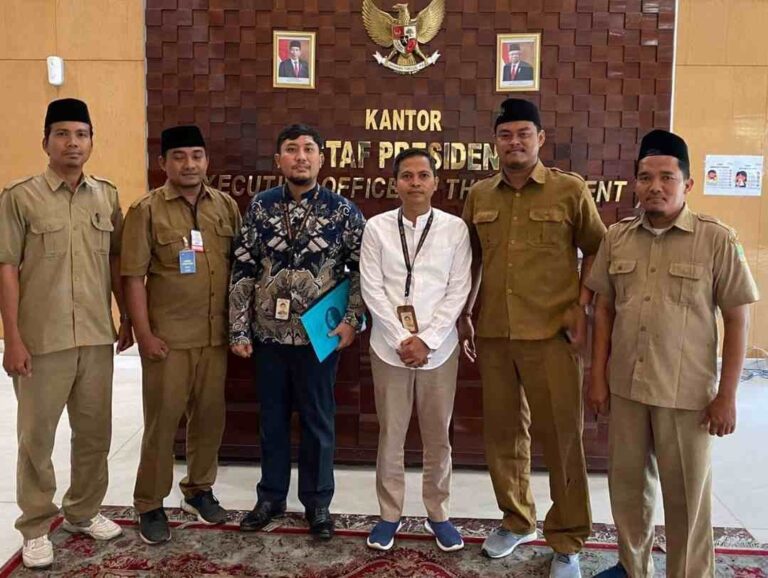 Hari ke 4 Longmarch, Sejumlah Guru Honor Agama Islam Bekasi, Audensi Bersama Staf Presiden