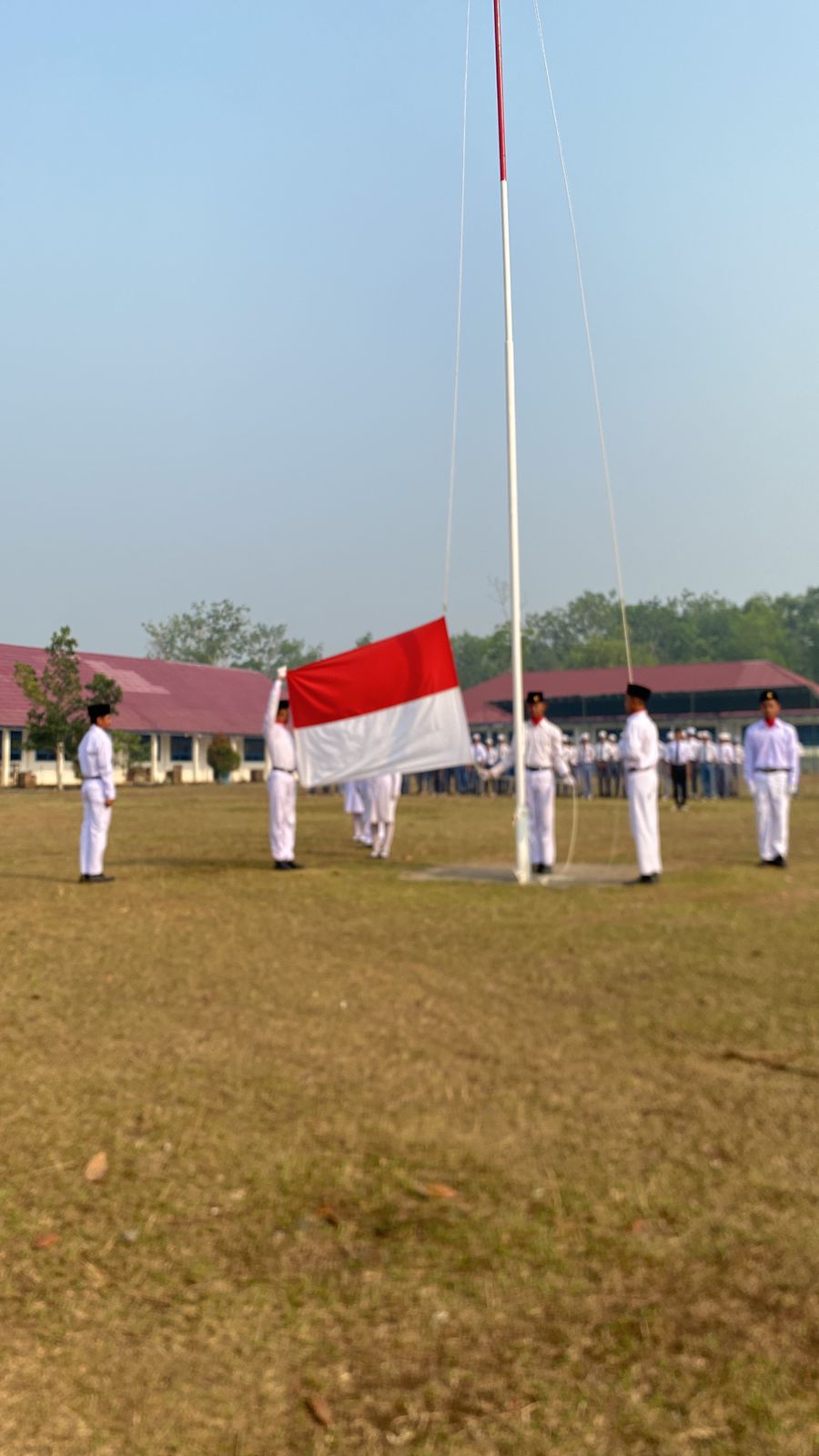 Kapolsek Penukal Abab IPTU Arzuan , S.H Memberikan Pembinaan kepada Para Siswa SMA N 2 Abab