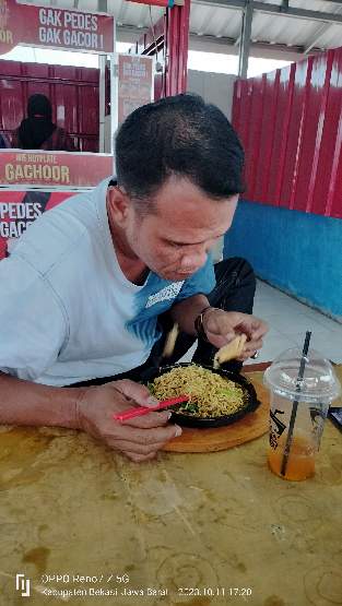 Mie Hotplate Gachoor Ala Mamah Zeta, Kuliner Aneka Mie Dengan Rasanya Yang Lezat