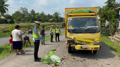 Tak Bisa Dihindarkan, Truk vs Motor Mengakibatkan Korban Jiwa