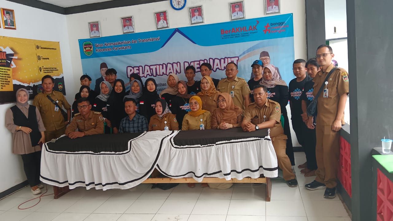 Disnakertrans Purwakarta Gelar Pelatihan Menjahit Di Desa Cadasmekar  