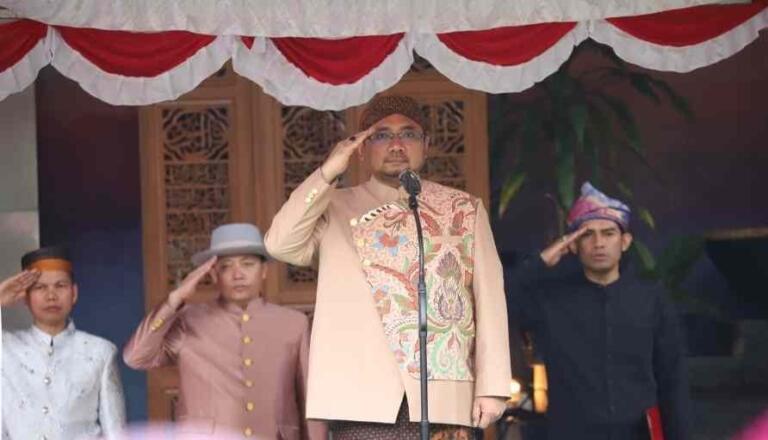 Menag yaqut Cholil Qoumas Pimpin Upacara Hari Guru Nasional