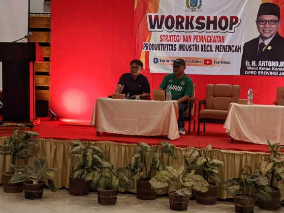 Workshop Strategi dan Peningkatan Produktivitas Industri Kecil Menengah di Kabupaten Lumajang