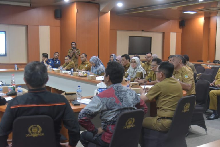 Pj Bupati Hadiri langsung Rapat Bapemperda DPRD Bahas Propemperda Kabupaten Bekasi Tahun Anggaran 2024