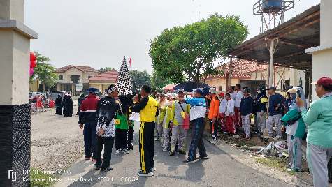 PGRI Karangbahagia Adakan Lomba Gerak Jalan Dalam Peringati Dirgahayu PGRI ke - 78 dan Hari Guru 2023