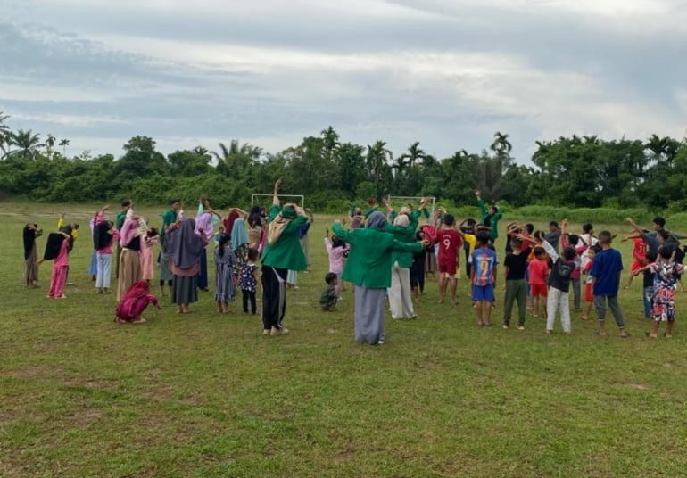 Mahasiswa KKN 128 Adakan Senam Sehat Bersama Anak-Anak Gampong Panton Rayeuk 1