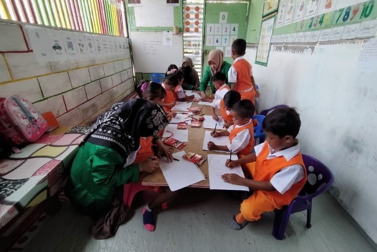 KKN 11 Unimal, Terlibat dalam Proses Belajar Mengajar di TK Pocut Kembar, Teupin Banja.