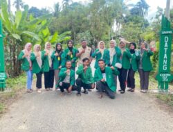 Mahasiswa KKN PPM 162 UNIMAL memberikan Kontribusi Positif dengan Petunjuk Pembatas Gampong
