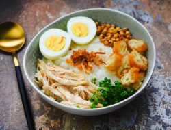 Sejarah Bubur Ayam: Dari Tiongkok hingga Nikmatnya Bubur Ayam Jakarta 46 Surabaya