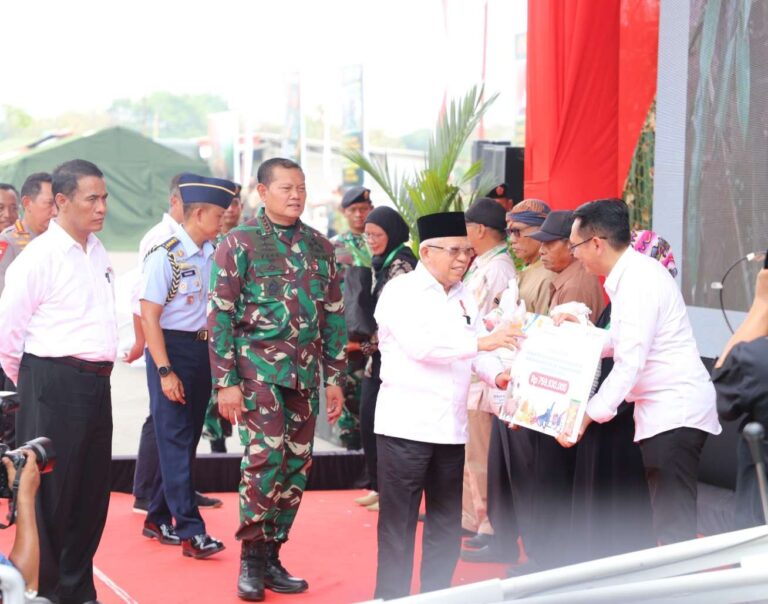 Pj Bupati Bekasi Dampingi Wapres Ma’ruf Amin Kick Off Gerakan Ketahanan Pangan Nasional 2023