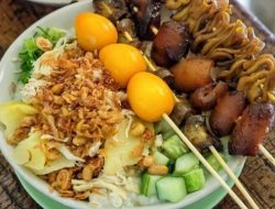 Bubur Ayam Jakarta vs Bubur Ayam Chinese: Saingan Lezat di Dunia Bubur