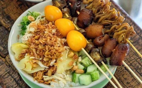 Bubur Ayam Jakarta vs Bubur Ayam Chinese: Saingan Lezat di Dunia Bubur