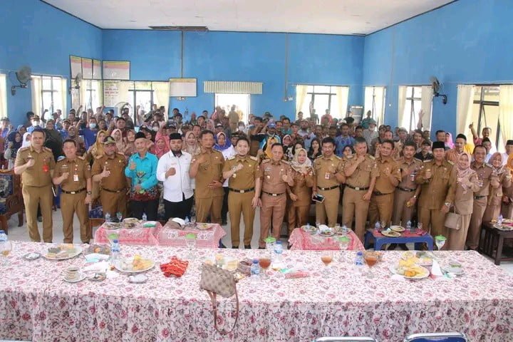 Wakil Bupati Lampung Utara, Hi.Ardian Saputra SH Menghadiri Kunjungan Kerja (Kunker) dan Sirahturahmi di Delapan yang ada di Kecamatan Kotabumi Utara