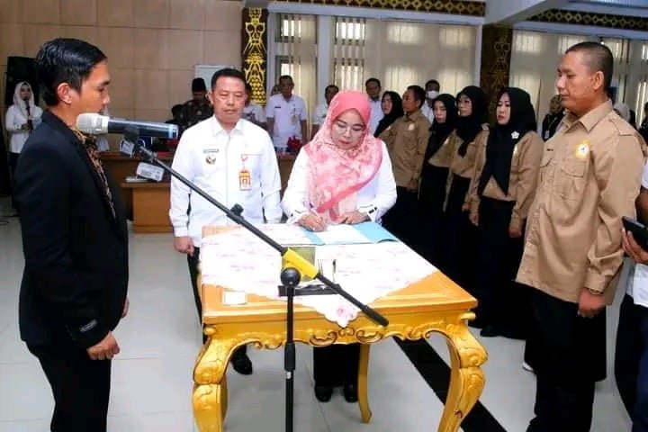 Bupati Lampung Utara yang di wakili Asisten II Menghadiri (APTUSI) Peŕiode 2023-2027