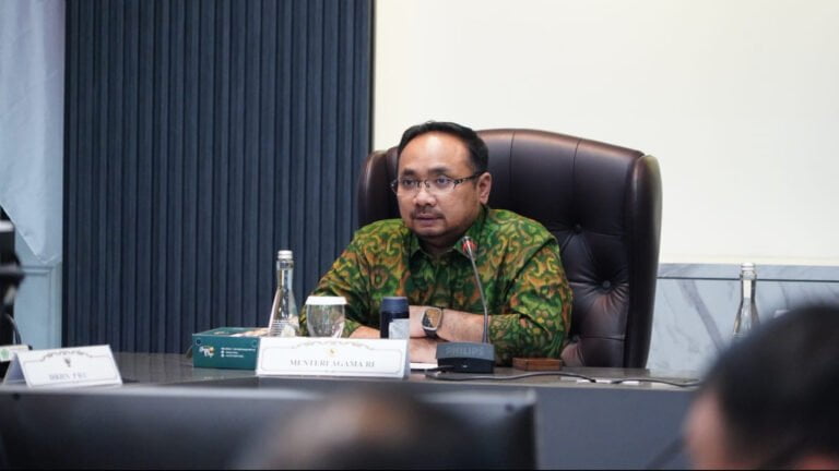 Kick Off Operasional Haji 1445 H, Gus Men Sampaikan Apresiasi Presiden pada Haji Ramah Lansia