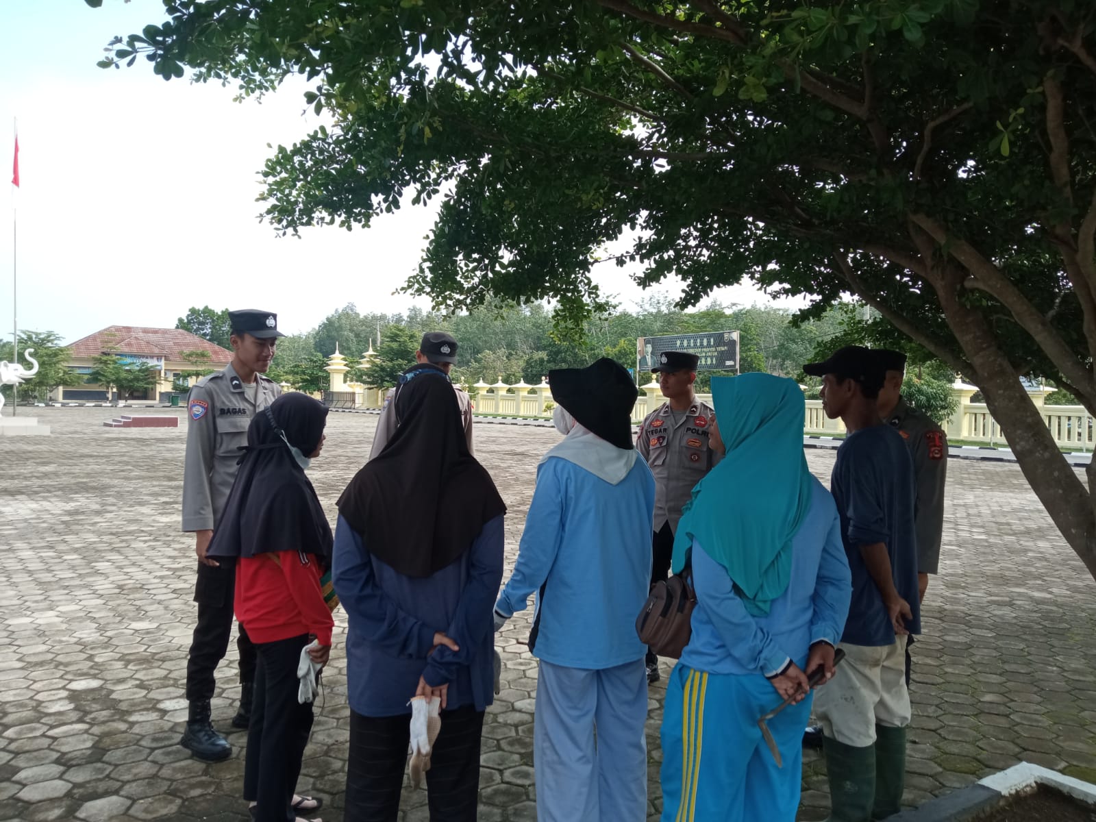 Jajaran Polres PALI Giat Laksanakan Jum'at Curhat di Kelurahan Handayani Mulya