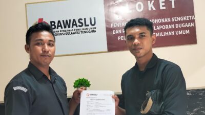 Diduga melanggar Netralitas ASN mengenai Pemilu,Kadis DKP Wakatobi dilaporkan ke Bawaslu Sultra.