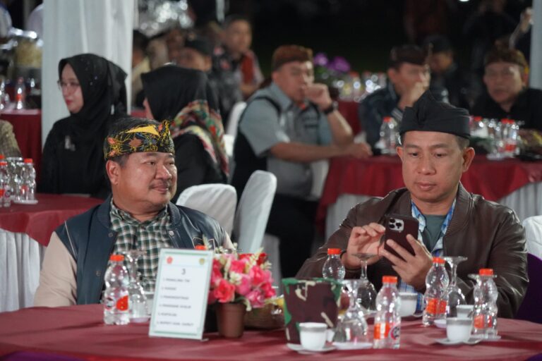 Di Depan Panglima TNI Bupati Garut Beberkan Demokrasi dan Domba Garut