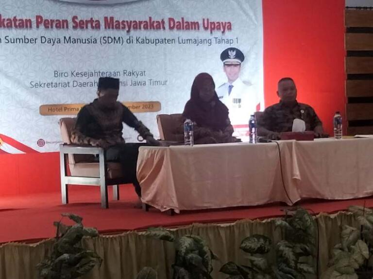 Penyaluran Seragam Pengajian di Kabupaten Lumajang