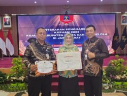 Pemkab Bekasi Raih Penghargaan dengan Kriteria Kabupaten Peduli Hak Asasi Manusia dari Menteri Hukum dan HAM Republik Indonesia