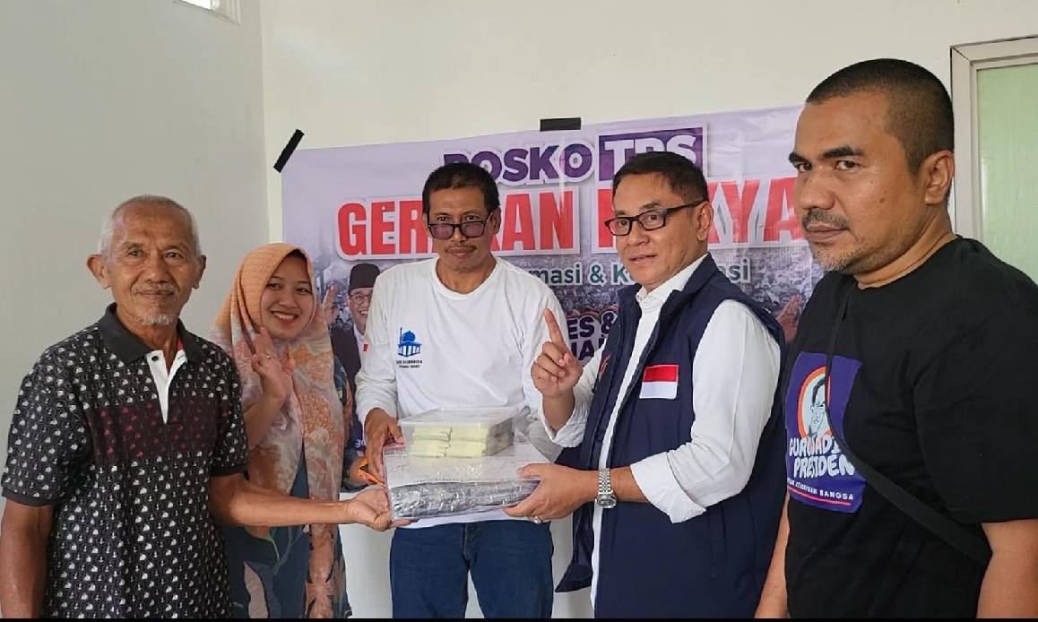 Caleg PKS Teti Lestari Dampingi Timnas AMIN Resmikan Posko Gerakan Rakyat di Cikarang Barat Kabupaten Bekasi