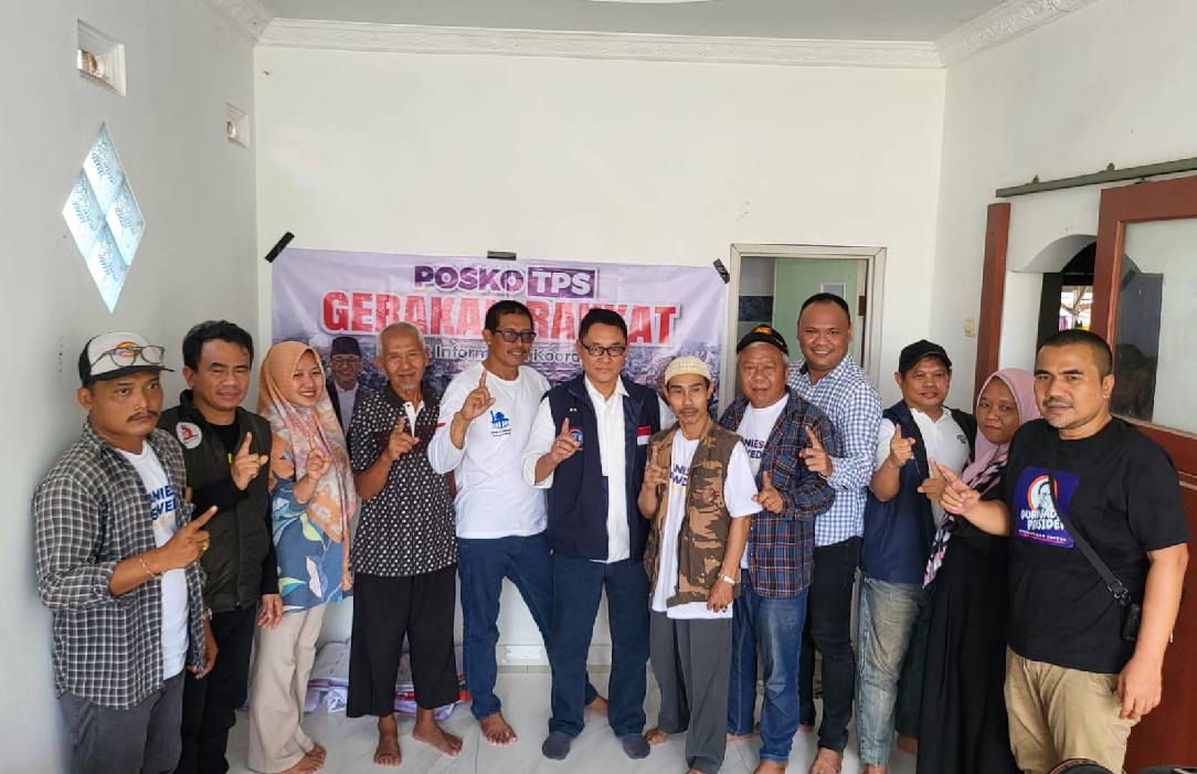 Caleg PKS Teti Lestari Dampingi Timnas AMIN Resmikan Posko Gerakan Rakyat di Cikarang Barat Kabupaten Bekasi