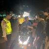 Puluhan Kendaraan Bermotor Roda Empat (R4) Maupun Roda Dua (R2) Yang Melintas dijalan Merdeka Handayani Mulya Tak Luput Dari Pemeriksaan Tim UKL lV Polres PALI