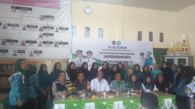 Polsek Penukal Abab Hadiri kegiatan Musawarah Perencanaan Pembangunan Desa ( Musrembangdes ) Tahun 2024 Desa Purun Induk