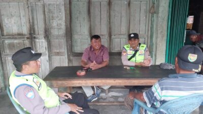 Polsek Penukal Abab Gelar Jum’at Curhat di Desa Sungai Langan PALI