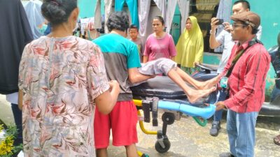 Dua Minggu Terbaring Sakit, Ratu Dewa Pj. Walikota Palembang Evakuasi Ujang Ke RSUD BARI Palembang