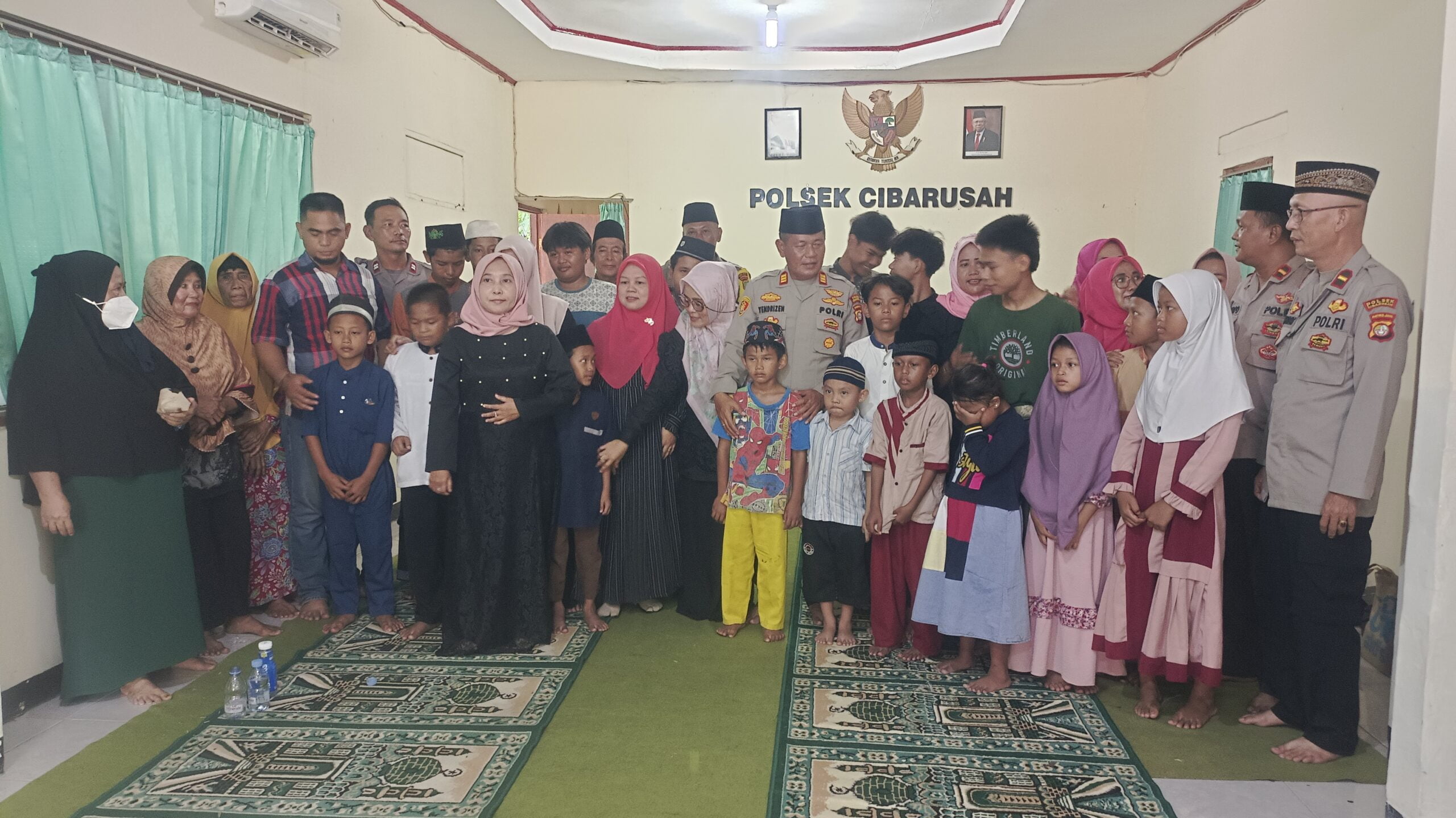 Dana Infaq Anggota Polsek Cibarusah Disalurkan untuk Santunan Anak Yatim