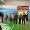 Kapolres PALI Pantau Langsung Pelipatan Surat Suara Presiden Dan Wakil Presiden di Gedung Orkes Yang Berada di Komperta Pertamina, Talang Ubi.