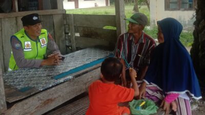 Polsek Penukal Abab Lakukan Giat Jum’at Curhat di Desa Prambatan