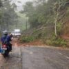 Longsor Tutup Jalan Raya di Pamulihan Garut, Tidak ada Korban Jiwa