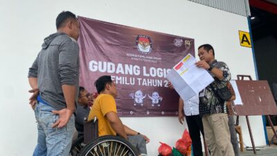 Kolaborasi Inovatif KPU Kabupaten Bekasi dan KPDI Kerja Sama dalam Sortir Surat Suara Pemilu 2024