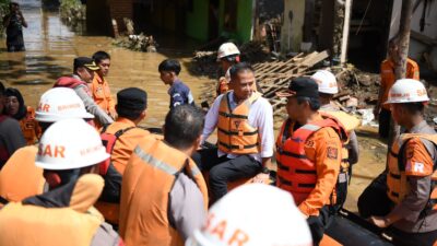 Banjir Dayeuhkolot, Pemdaprov Jabar Siapkan Air Bersih, Lahan Pengungsian dan Dapur Umum